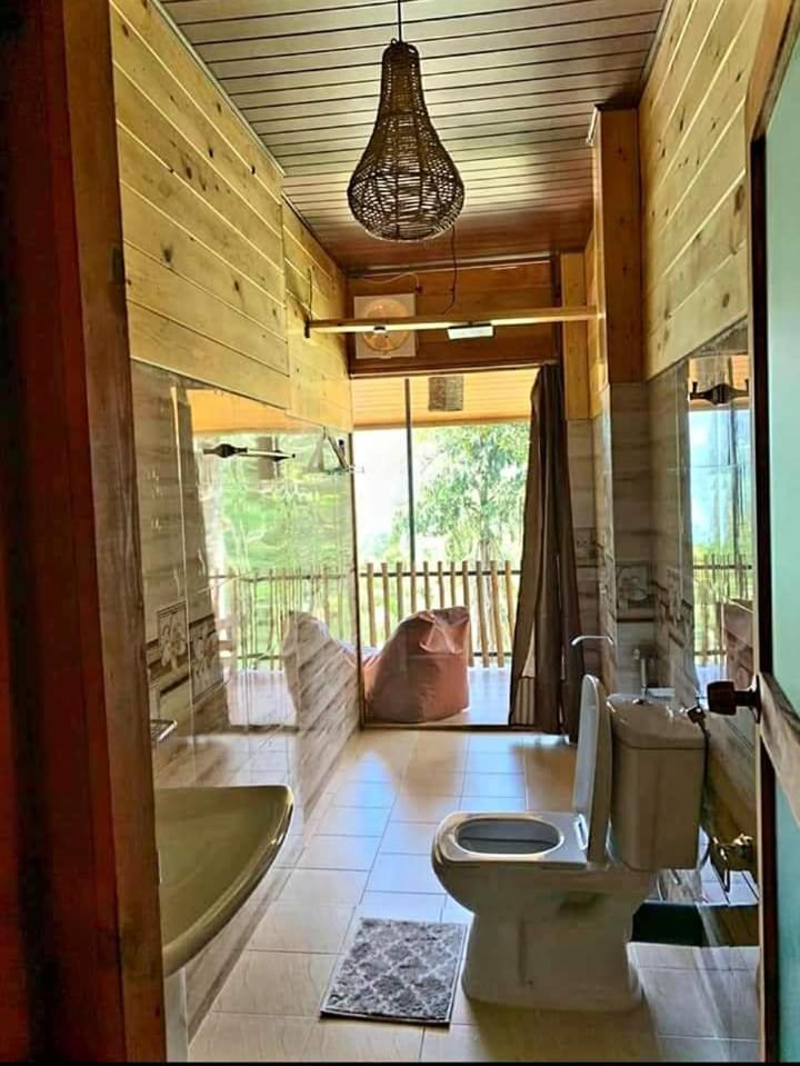 Ella Wood Cabin Luaran gambar