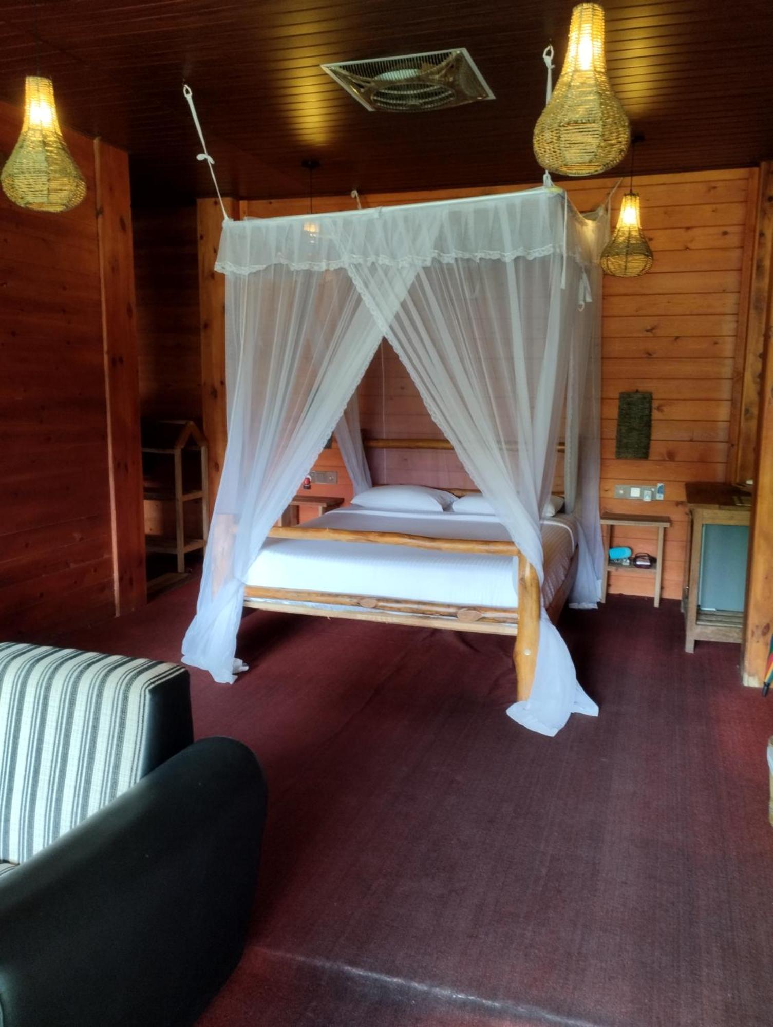 Ella Wood Cabin Luaran gambar