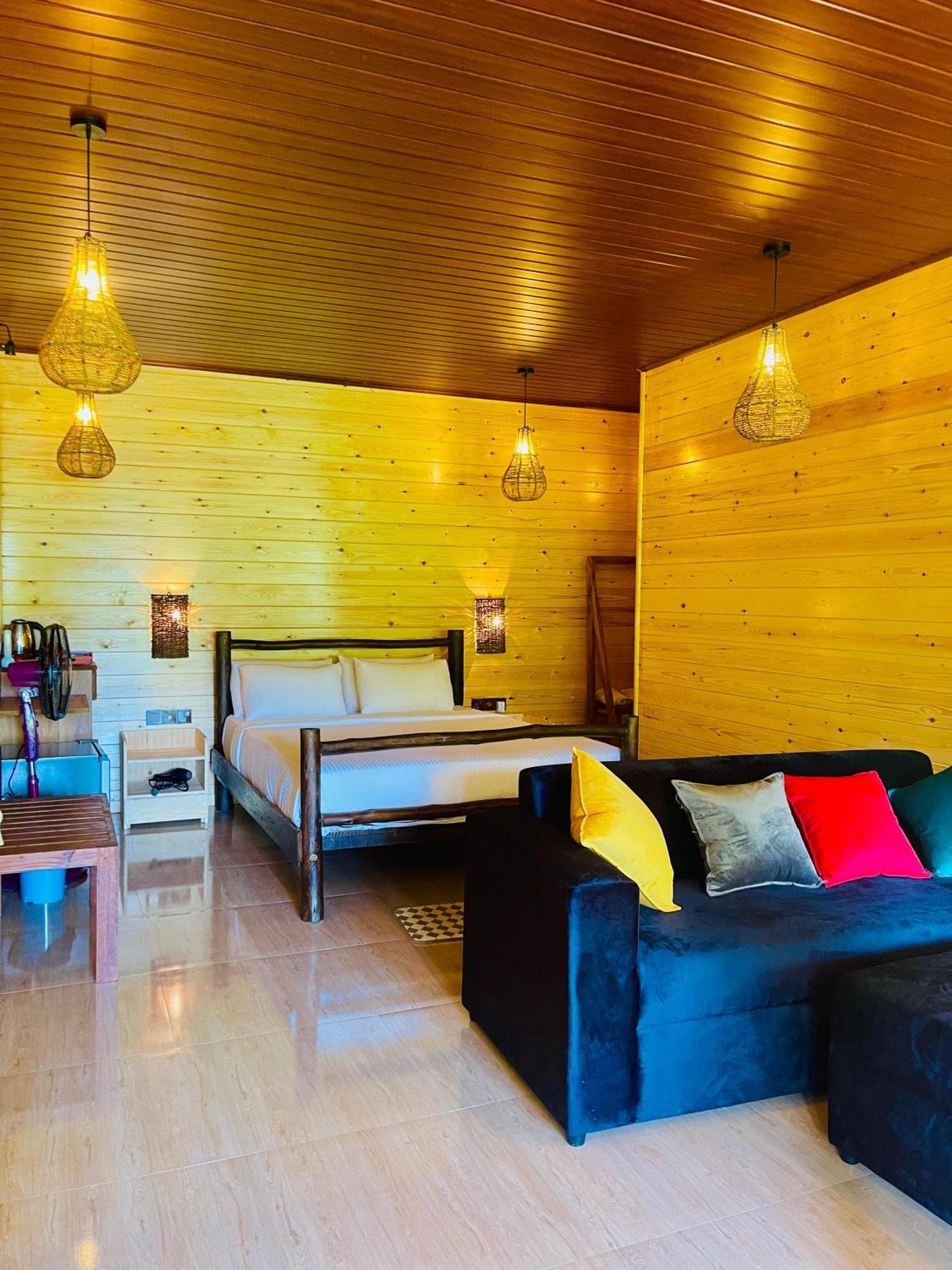 Ella Wood Cabin Luaran gambar